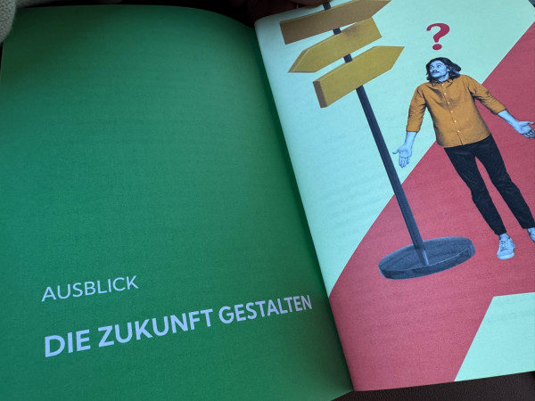 Aufgeschlagenes Buch: Kapitel zur Zukunft der Hotellerie